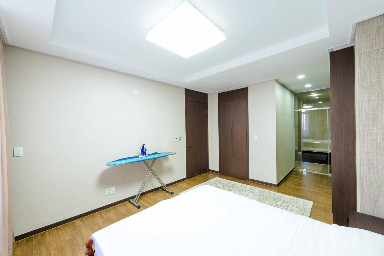 Theaddress Highvill Astana Apartment Promyshlennyy Exterior photo